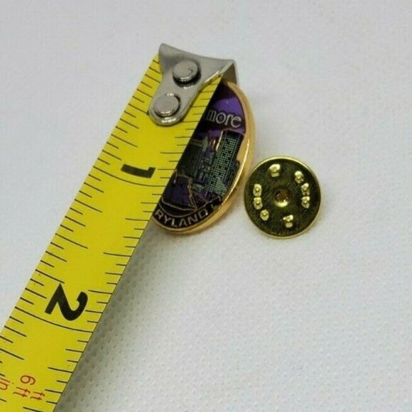 Traub Co Inc Baltimore Maryland Purple Pin Made In Canada - Picture 8 of 9